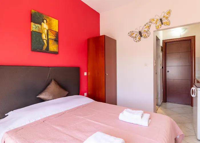 Iliadis House II