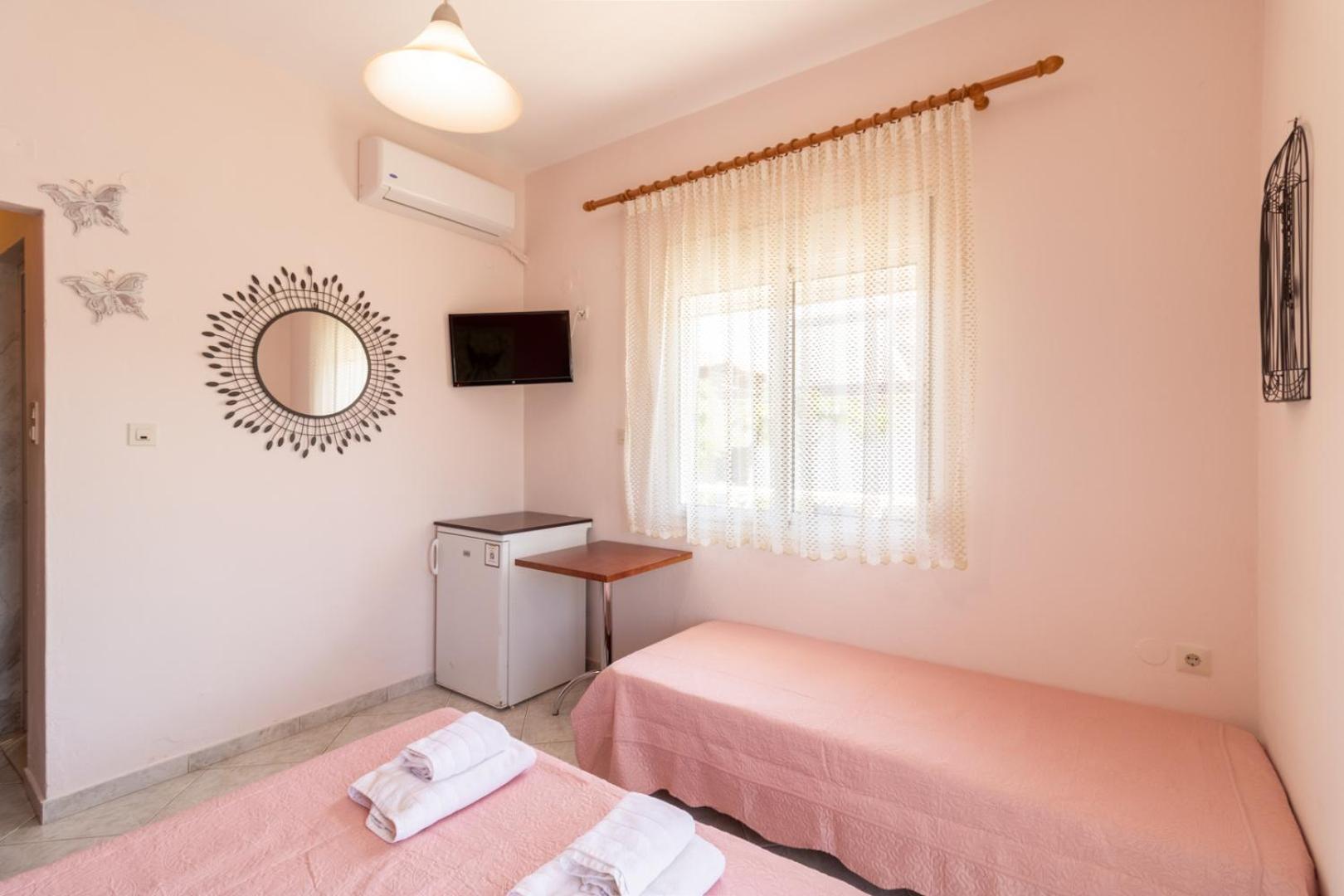 Apartment Iliadis House Ii Sarti